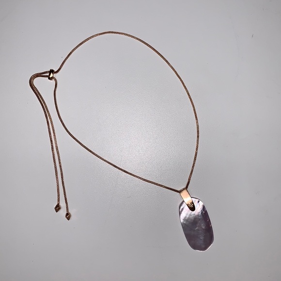 Kendra Scott Jewelry - Kendra Scott Inez Rose Gold Long Pendant